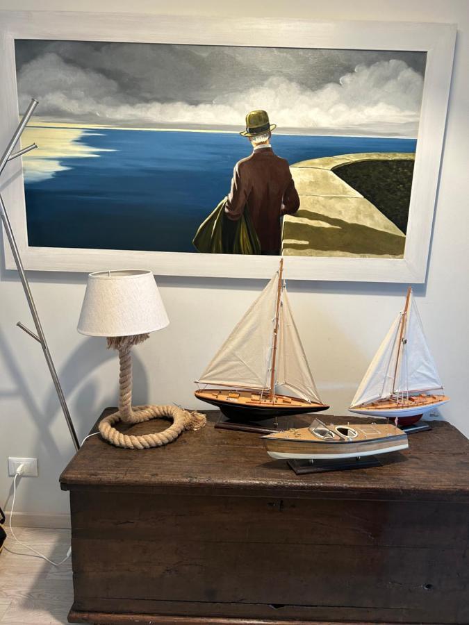 -Penthouse Con Terrazza Panoramica -Free Parking- Leilighet Carrara Eksteriør bilde